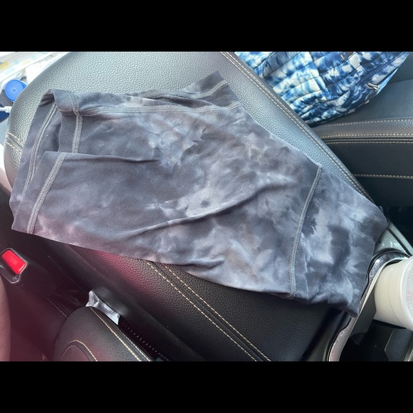 lululemon athletica Pants - Super cute lululemon biker shorts